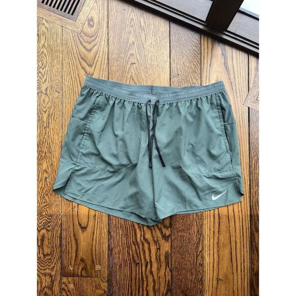 NWOT NIKE Stride RUNNING Shorts DRI-FIT 5” Men's XXL DM4755-338 MSRP $55 - Picture 1 of 6